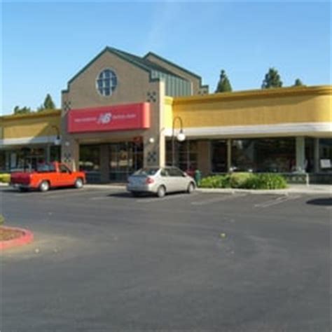 new balance outlet store gilroy